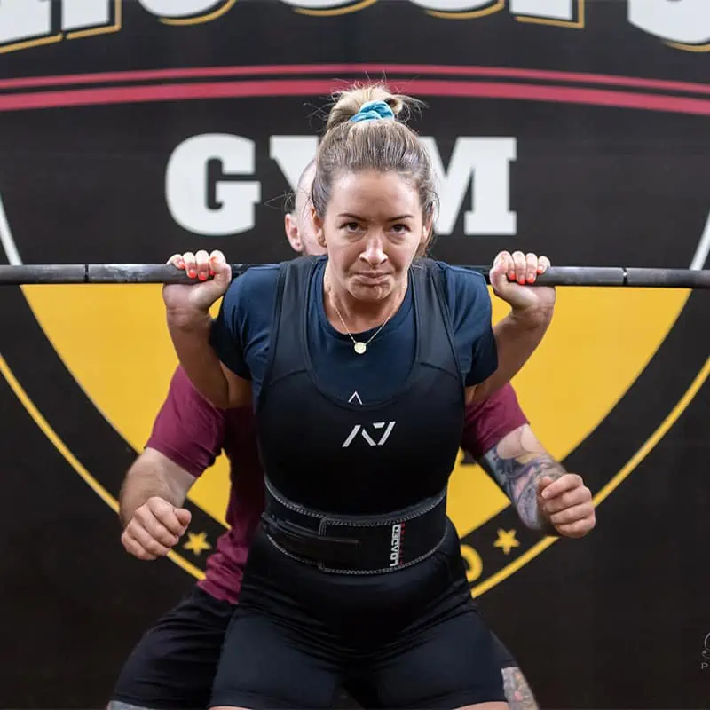 Female online powerlifting coach